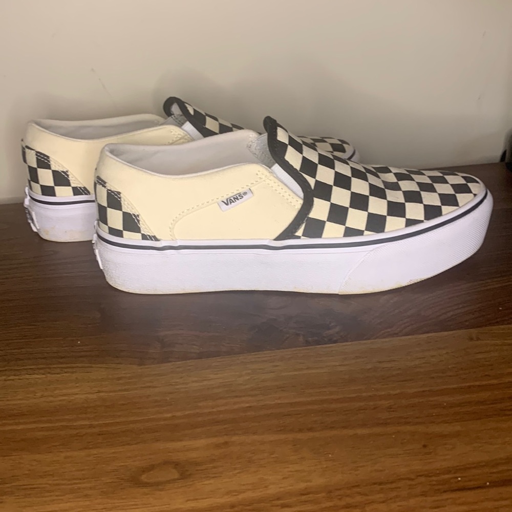 Checkered Vans Size 7.5